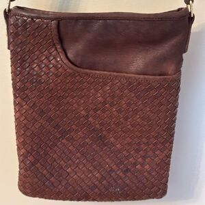 MARGOT WHISKEY BROWN BASKET WEAVE LEATHER CROSSBODY PURSE